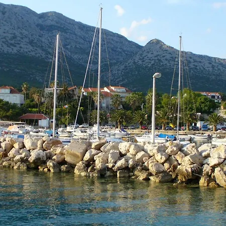 Apartamento 1 Bedroom With Balcony *