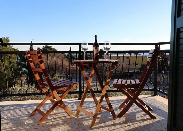 Apartman 1 Bedroom With Balcony *