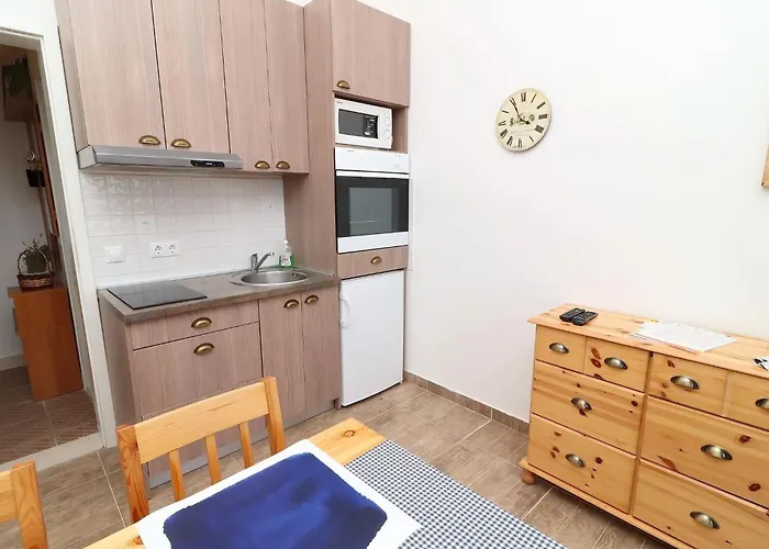 1 Bedroom With Balcony Apartman *